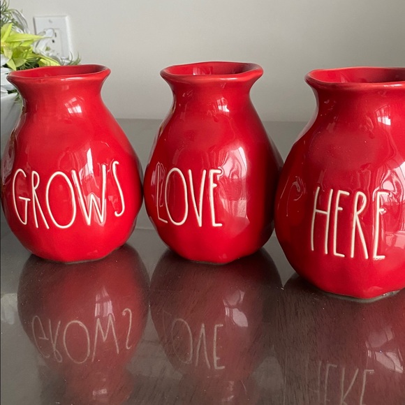 New🌈 Large Rae Dunn Ceramic Vases LOVE GROWS HERE decor - Picture 7 of 8